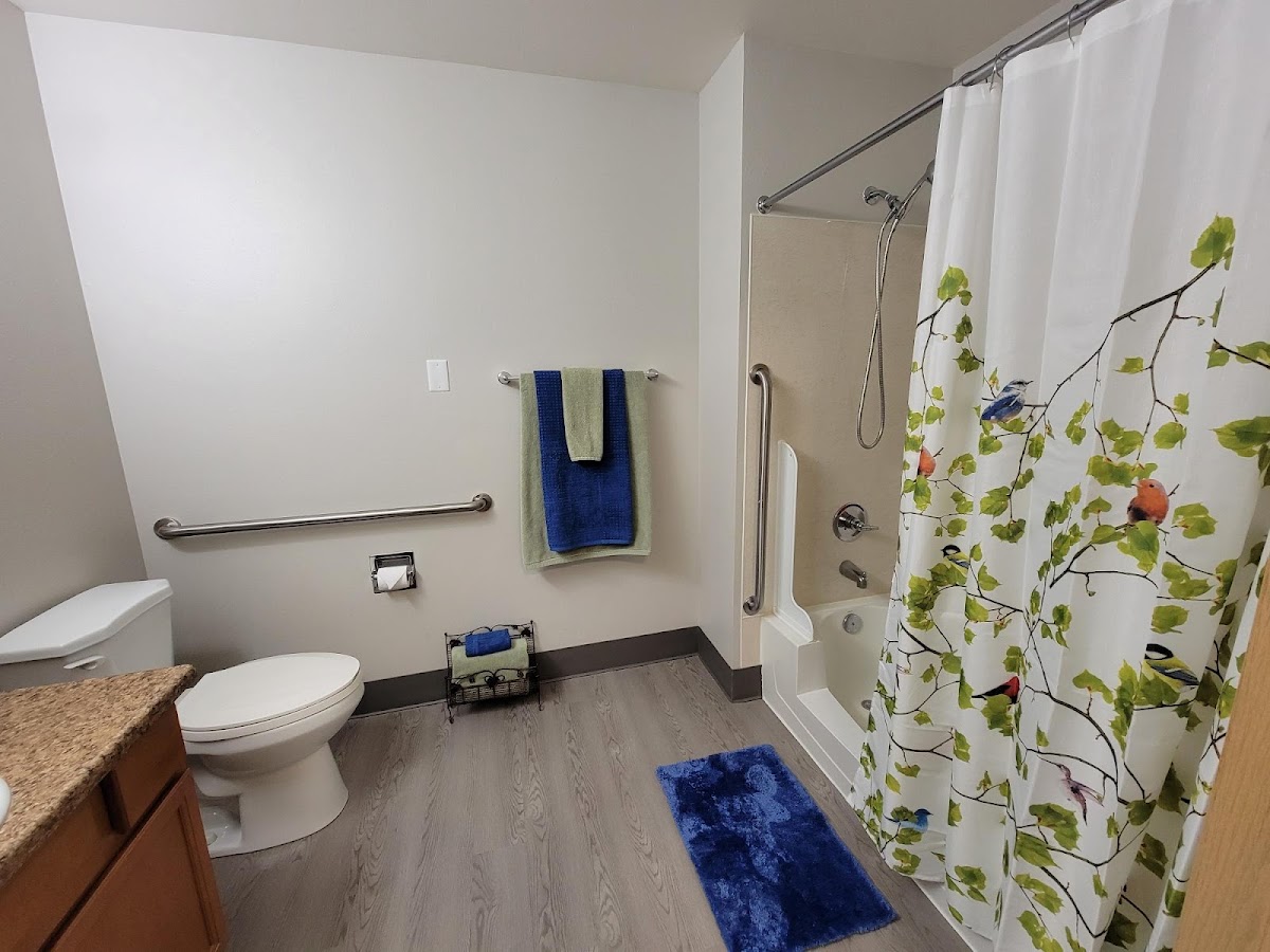 Solstice Senior Living at Normandy Park - Photo 3