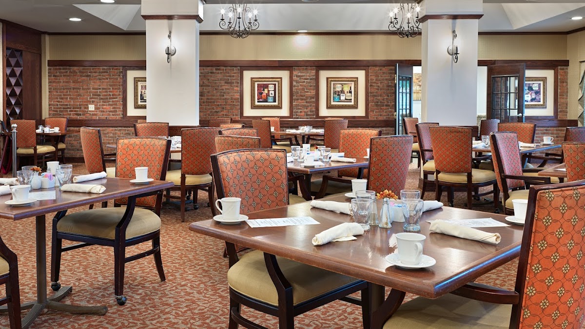 Atria Grapevine - Photo 2
