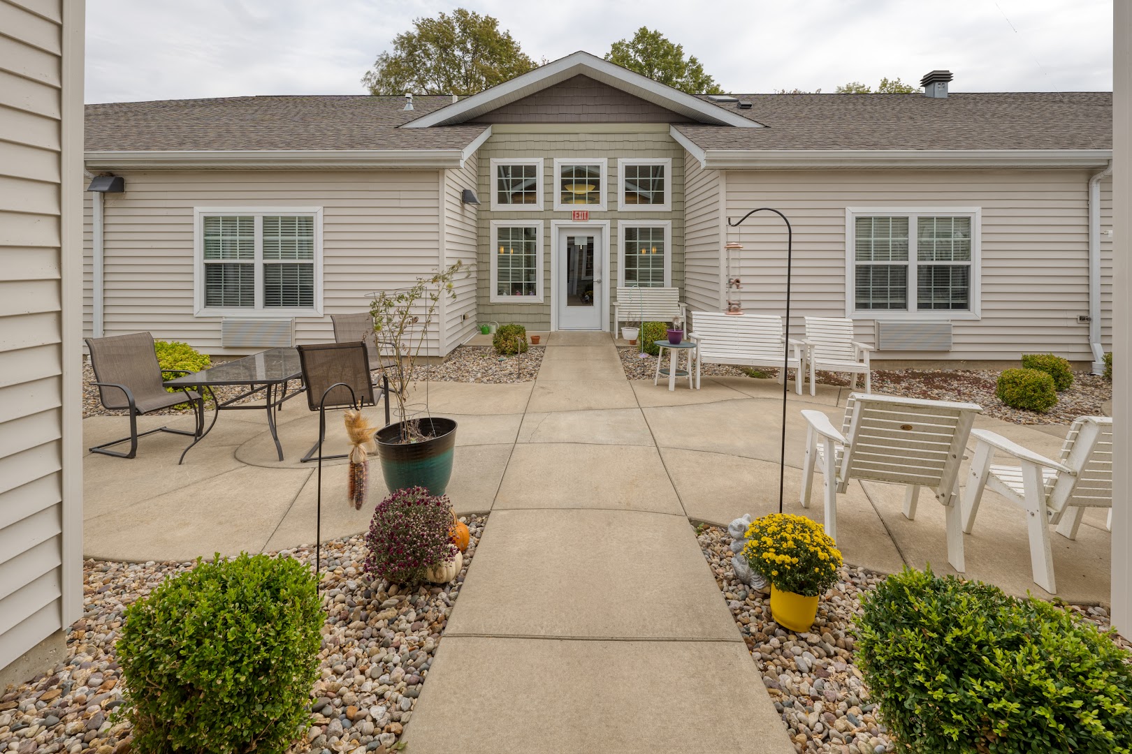 Addington Place Of Edwardsville - Photo 2