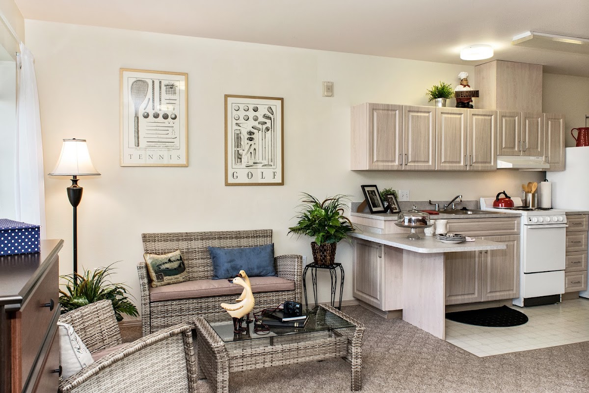 Creekside Continuing Care Community - Photo 3