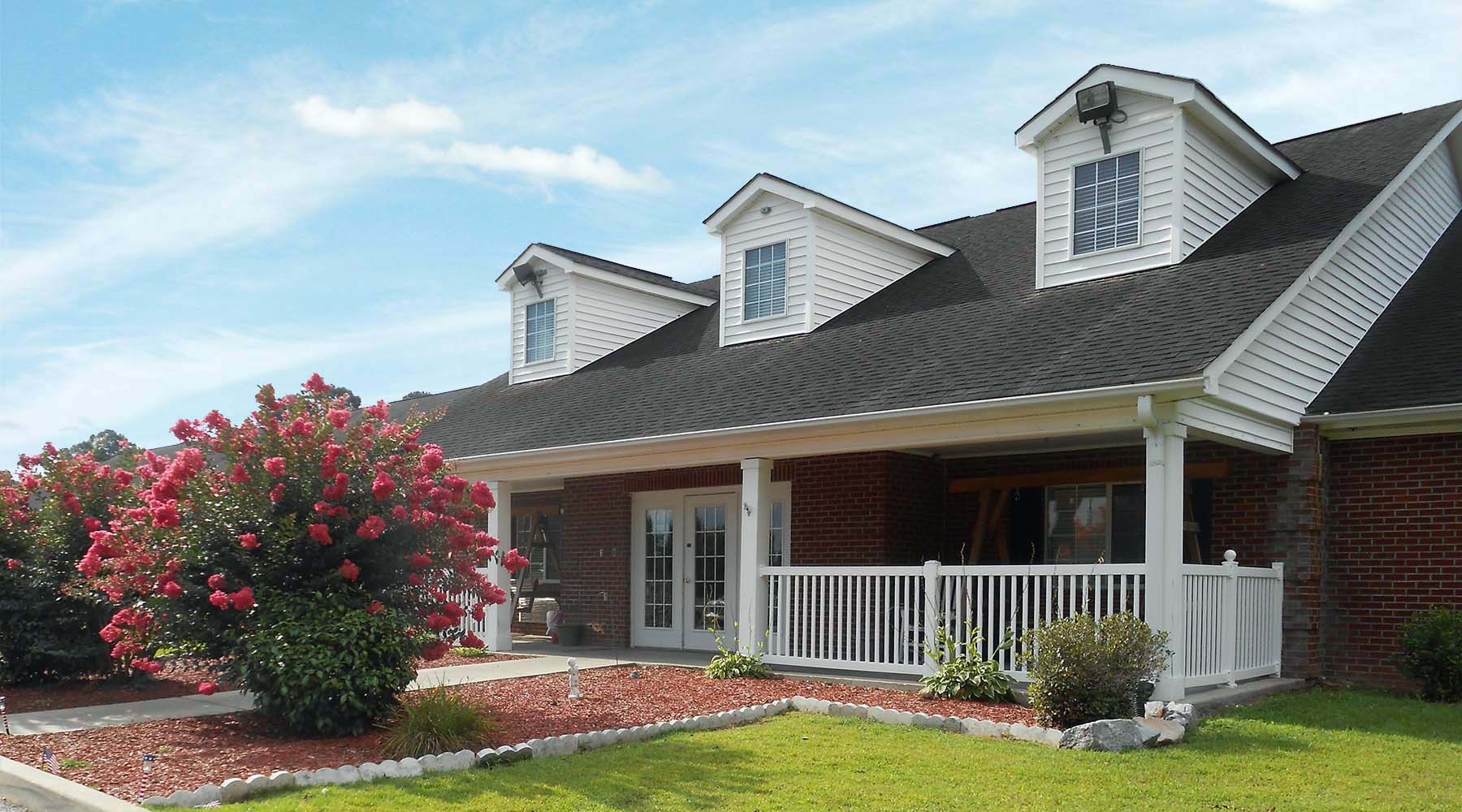 Ahoskie House - Photo 2