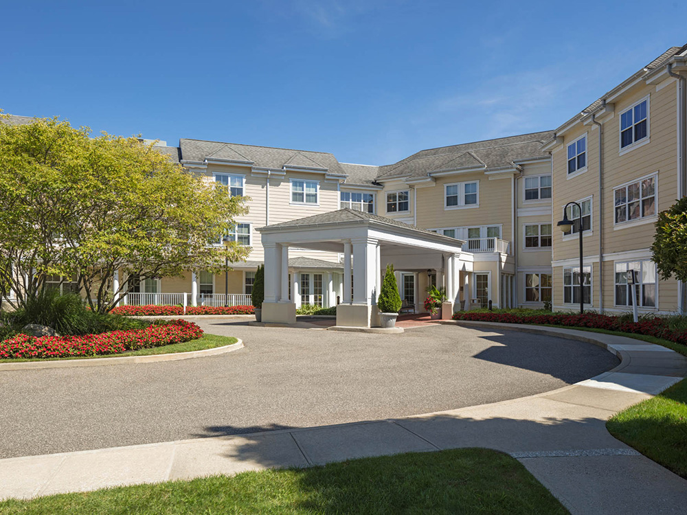 Atria Plainview - Photo 2